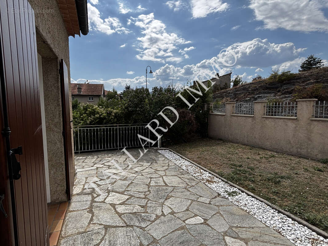 Tallard centre, villa de plain pied sur sous sol complet, terrain 933 m2 - photo 25