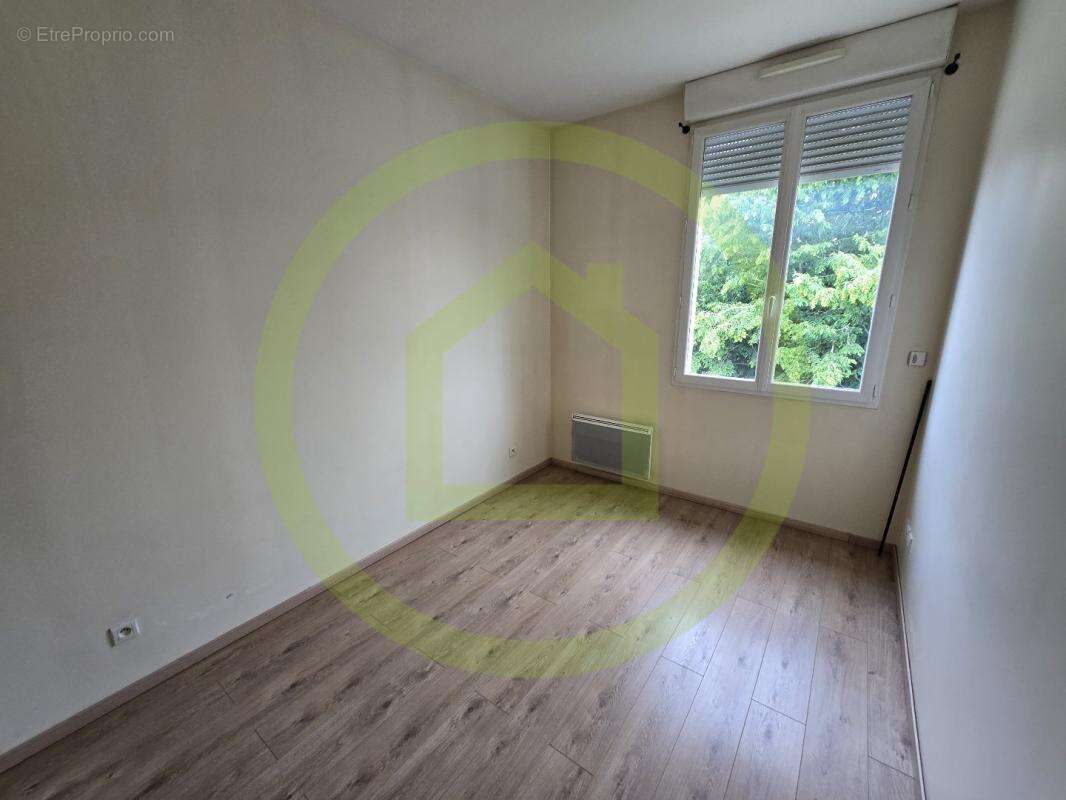 Appartement à SAINT-JEAN-DE-LA-RUELLE