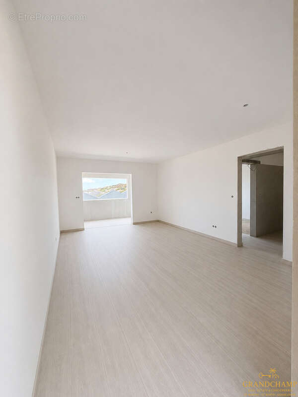 2 derniers t2 45m2 + terrasse + jardin  - cul de sac - photo 3