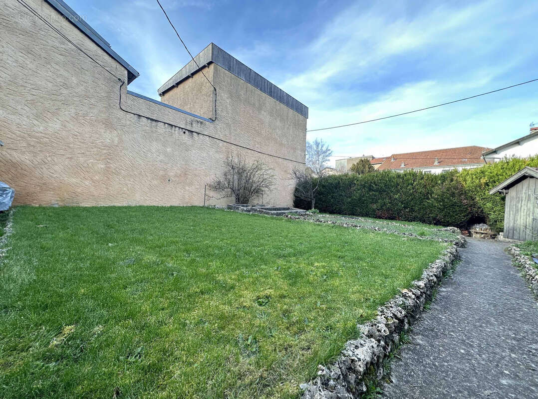 Appartement à VITTEL