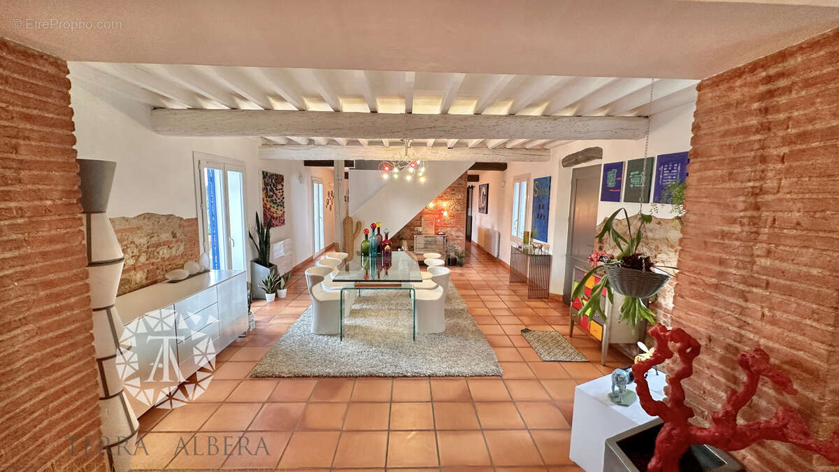 Maison à SAINT-GENIS-DES-FONTAINES