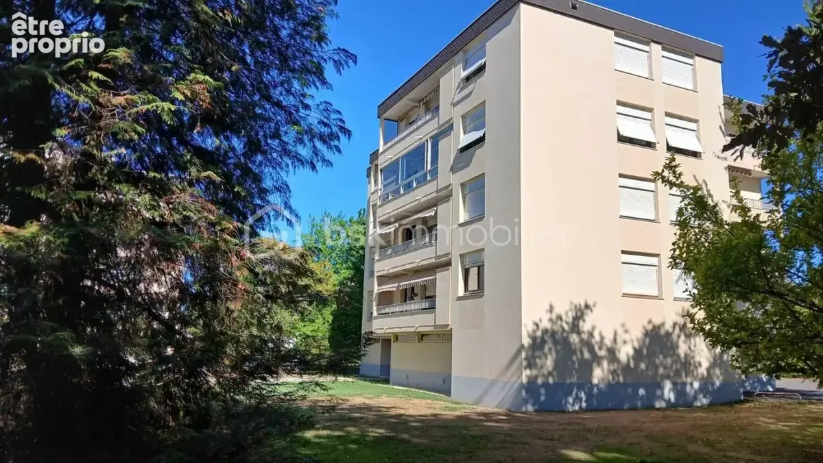 Appartement dans résidence avec parc - photo 1