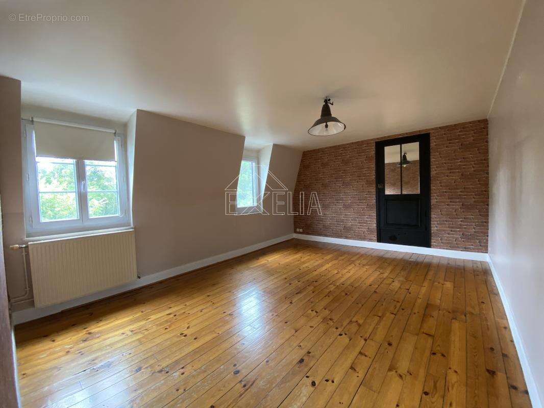 Appartement à ROSNY-SUR-SEINE