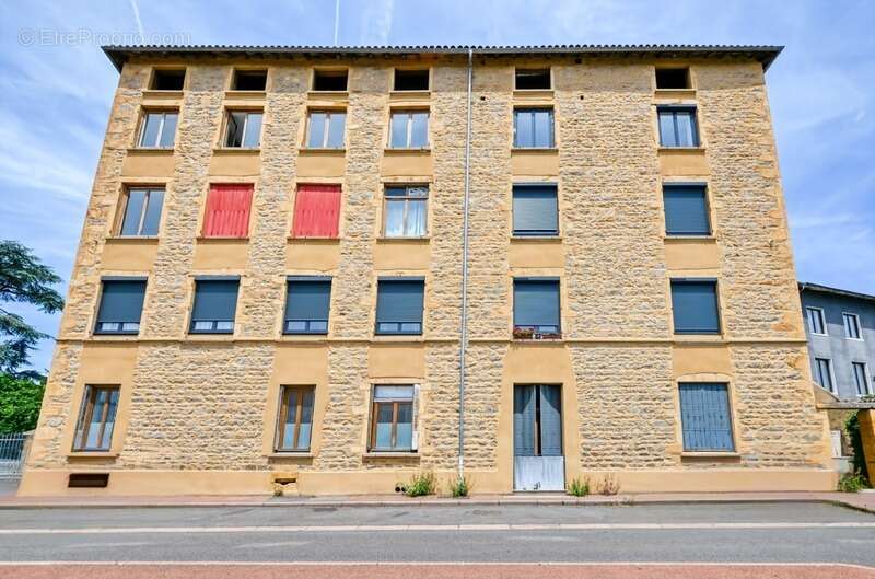 Appartement à PONTCHARRA-SUR-TURDINE