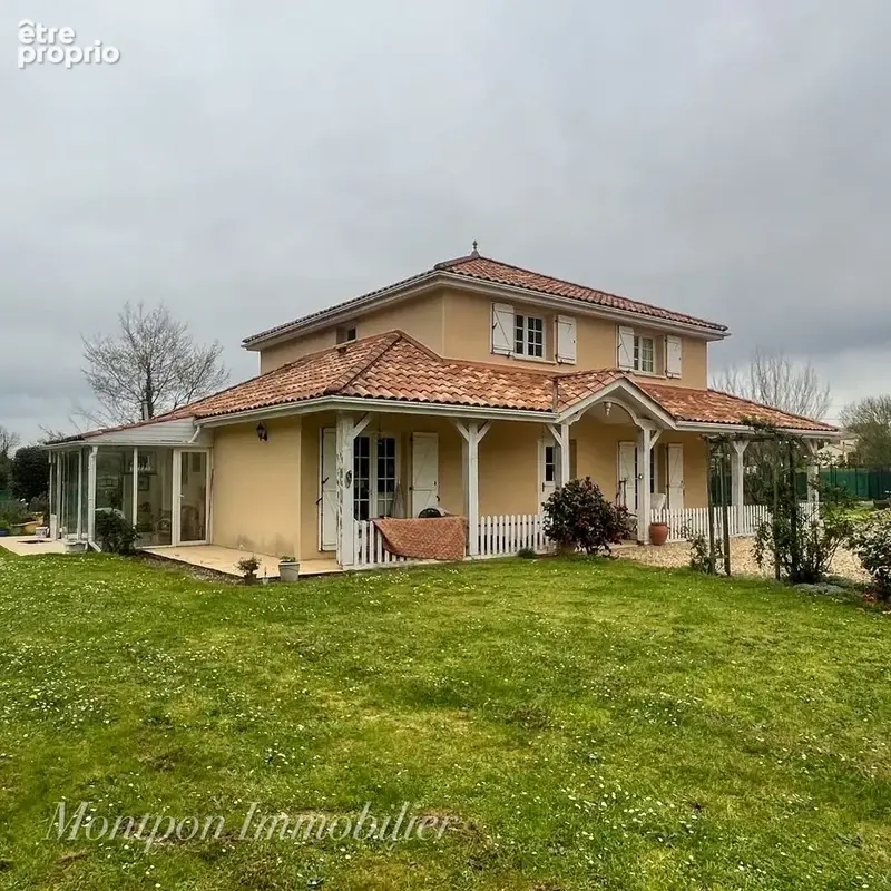 Maison à MONTPON-MENESTEROL