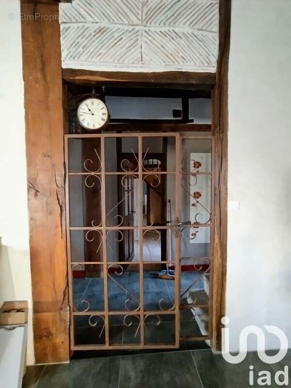 Maison 279 m² à Binas  - photo 7