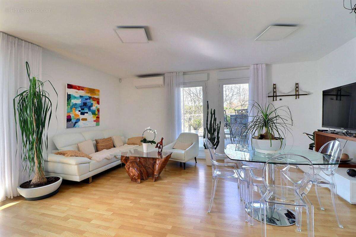 Appartement à MARSEILLE-11E