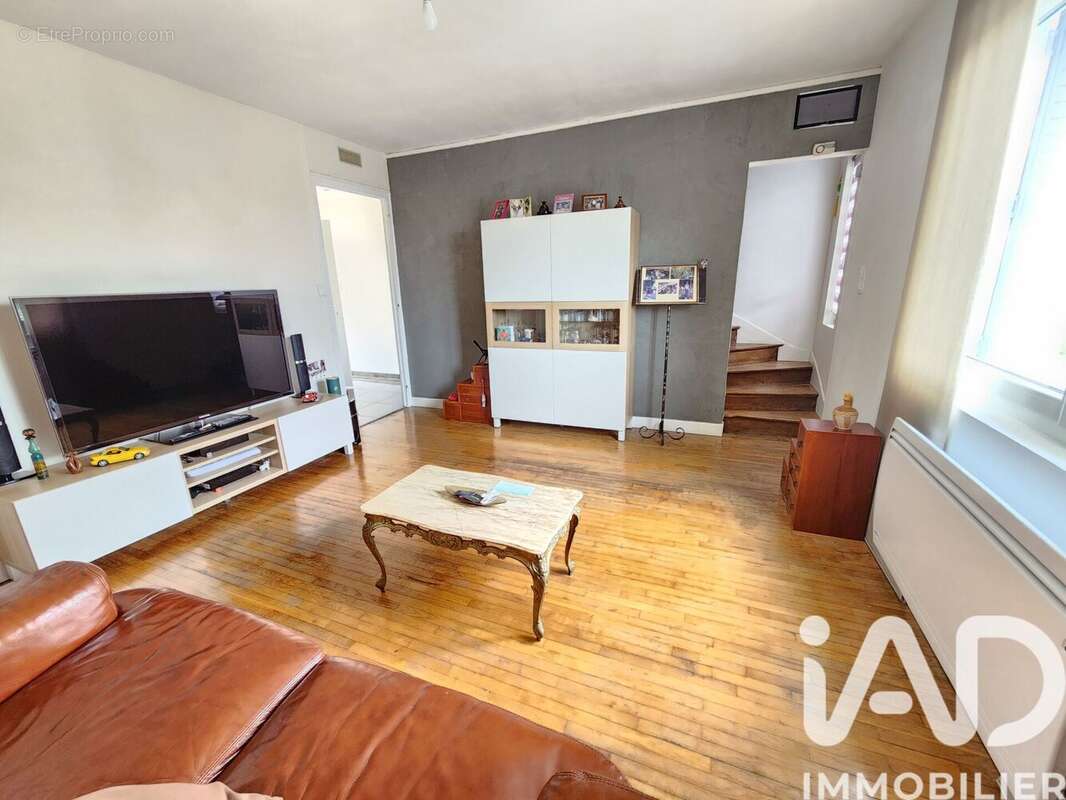 Maison 59 m² à Neuville-Sur-Vannes  - photo 7