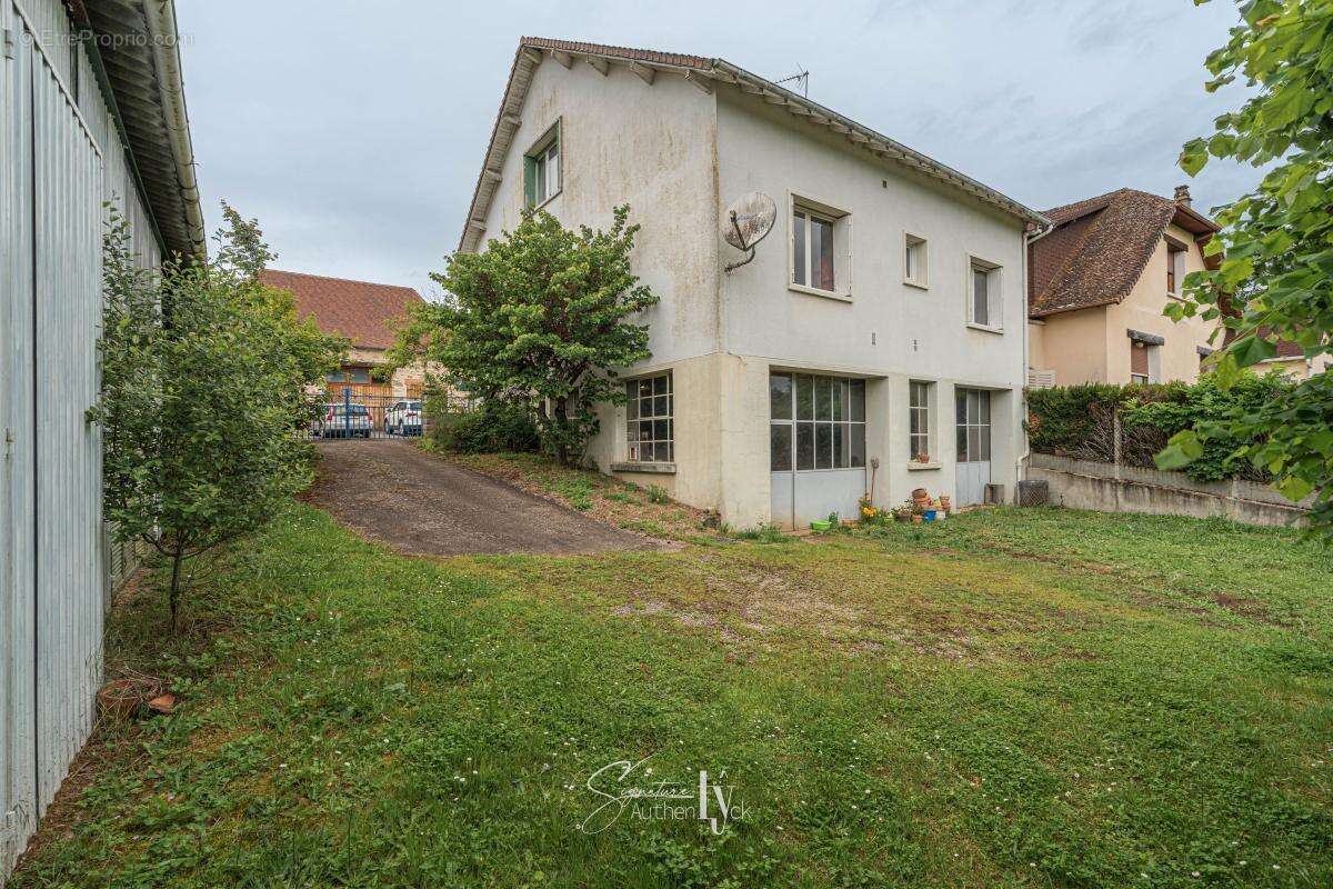 Maison à SAINT-PRIEST-LIGOURE