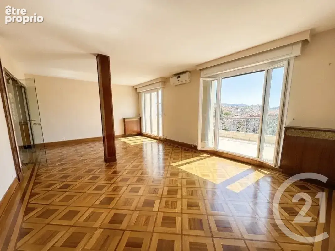 Appartement 4 pièces 135 m² à vendre à Nice (06000) - photo 3