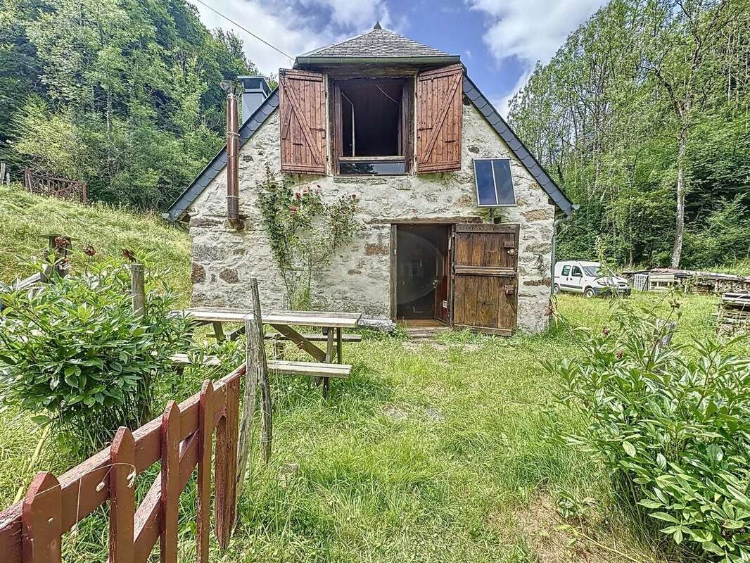 Maison à CAMPAN