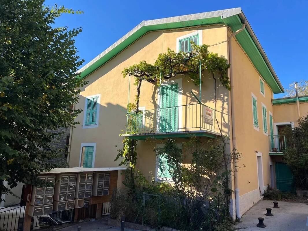 Maison à SAINT-MARTIN-DU-VAR