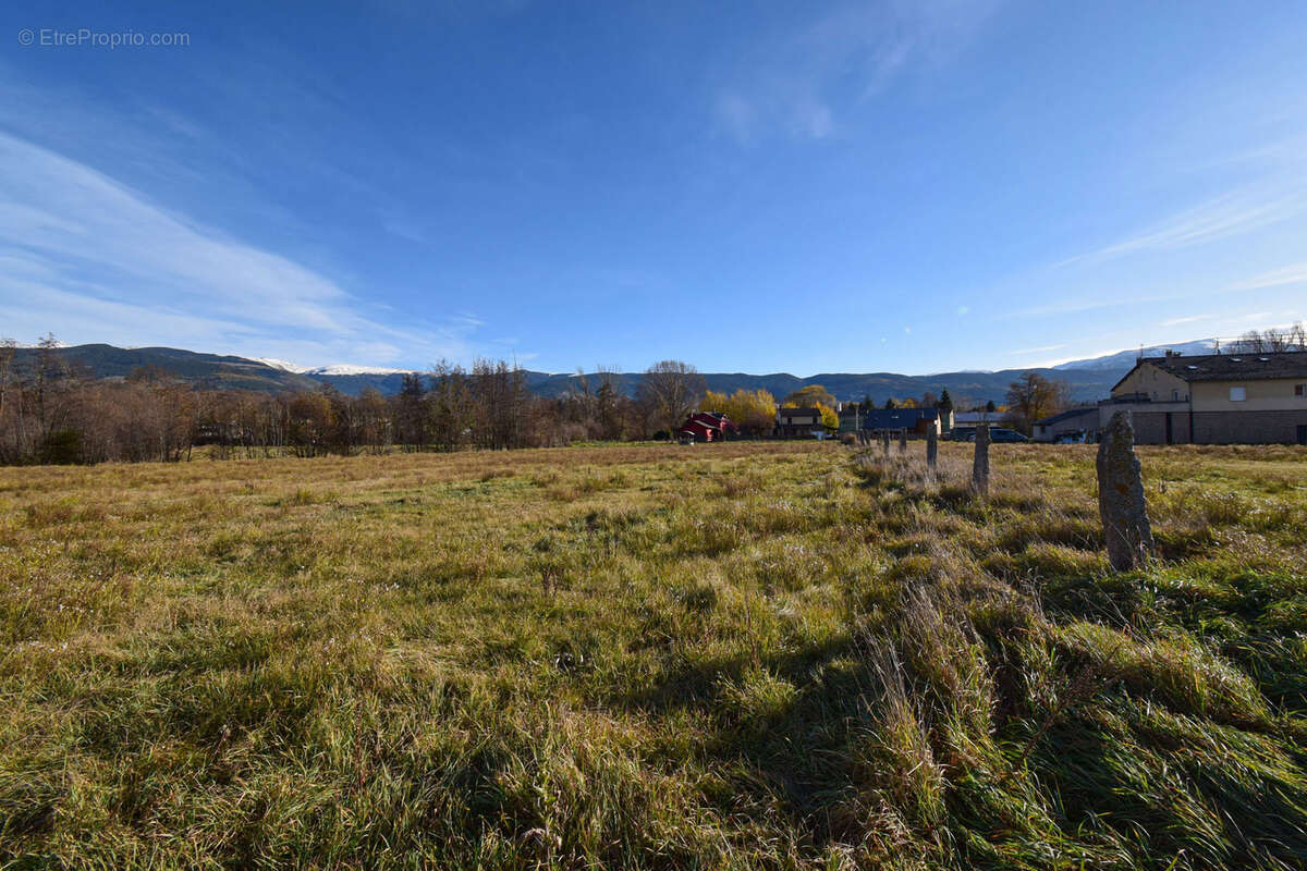 Terrain à BOURG-MADAME