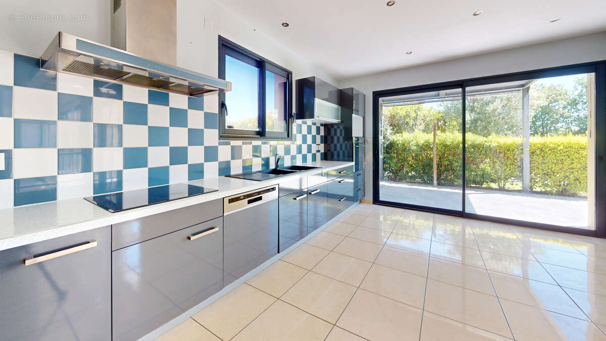 Maison à FONTENILLES