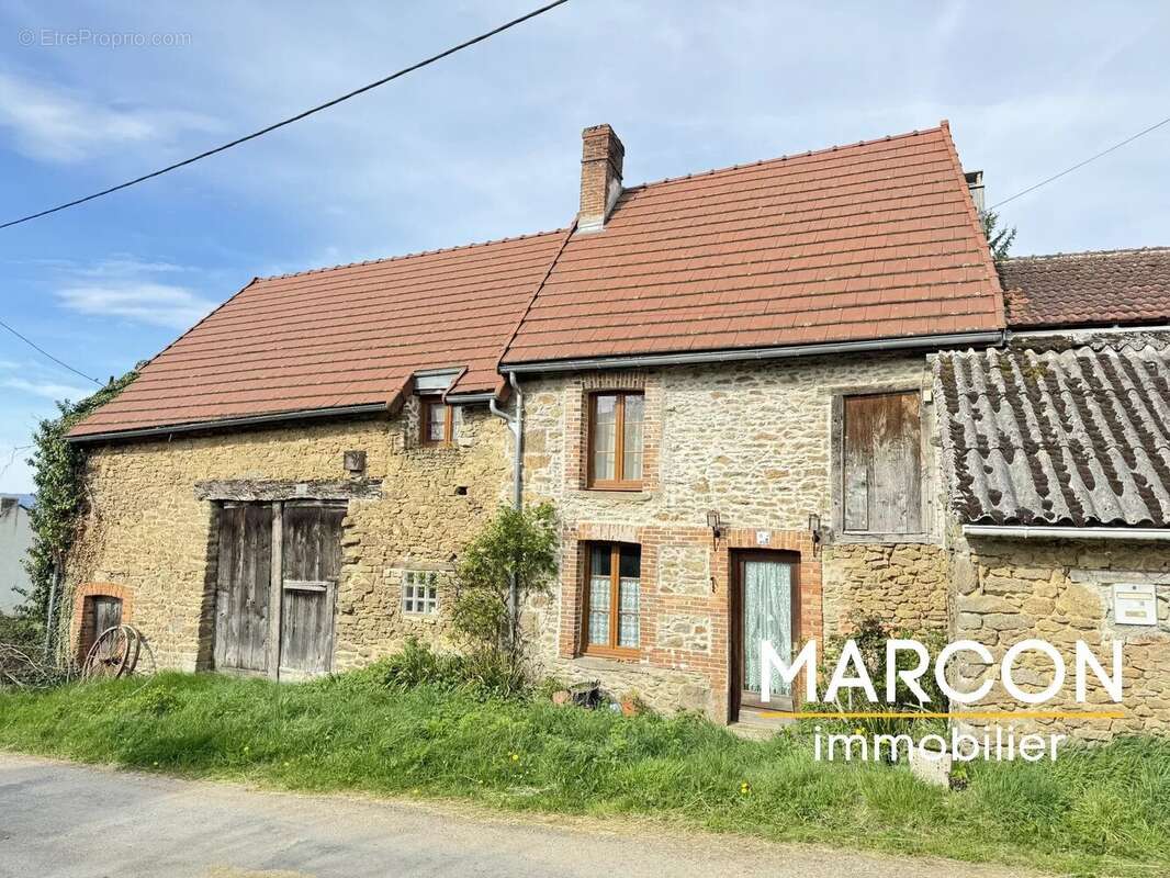 Maison à PIONNAT