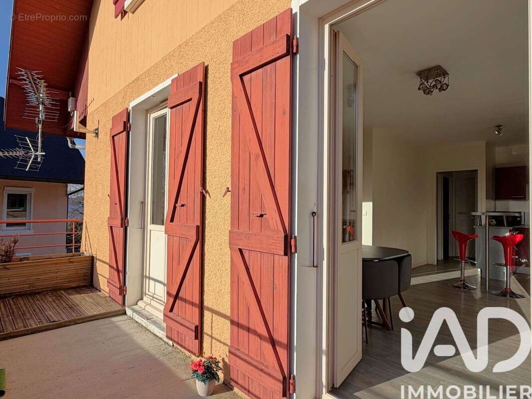 Photo 3 - Appartement à PUGNY-CHATENOD