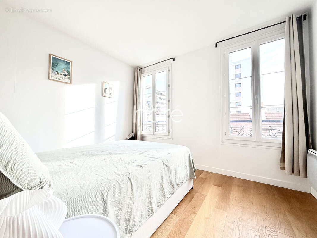 Appartement à PARIS-11E