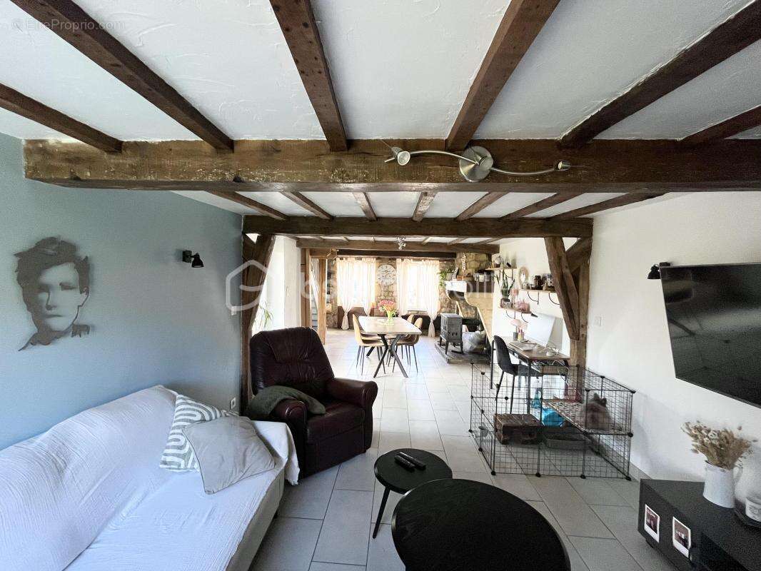 Maison à NEUVILLE-LES-THIS