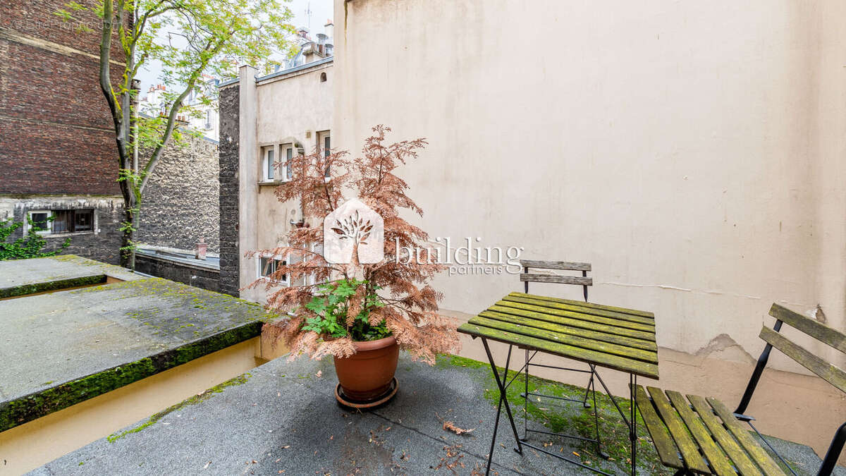 Appartement à PARIS-17E