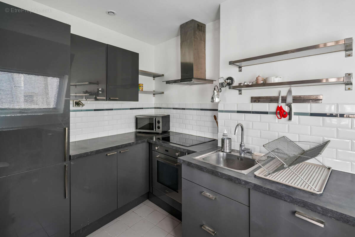 Appartement à PARIS-17E