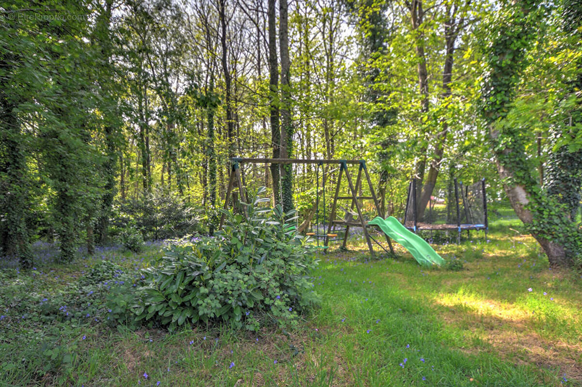 Maison à SAINT-URBAIN