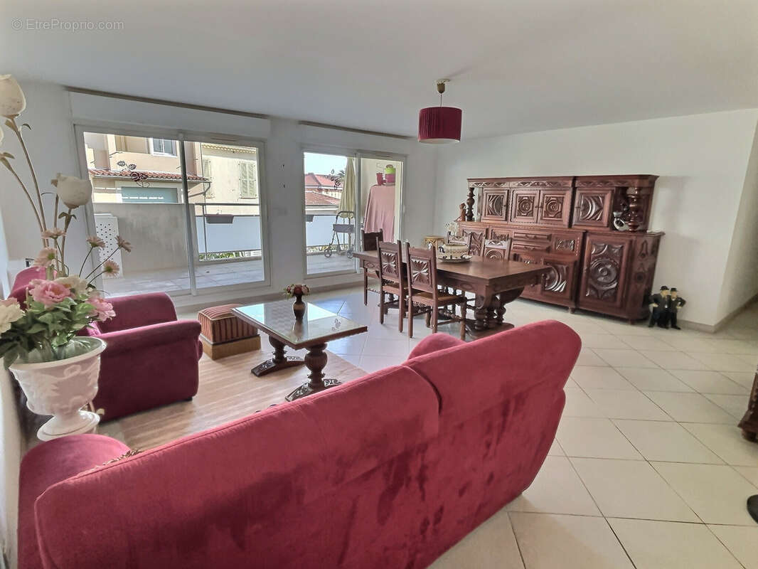 Appartement à HYERES