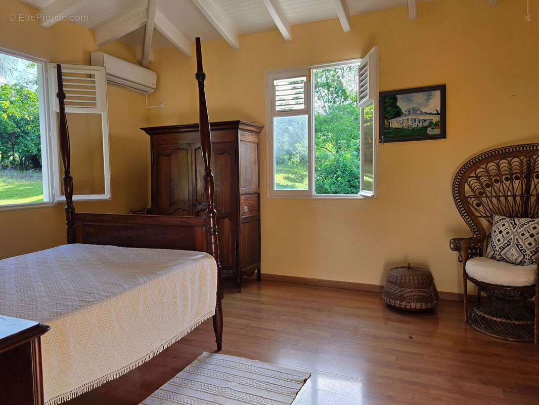 Maison à GRAND-BOURG