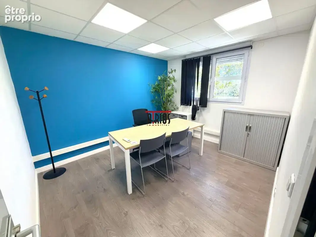 Bureaux 170 m² + terrasse 10 m² - photo 9