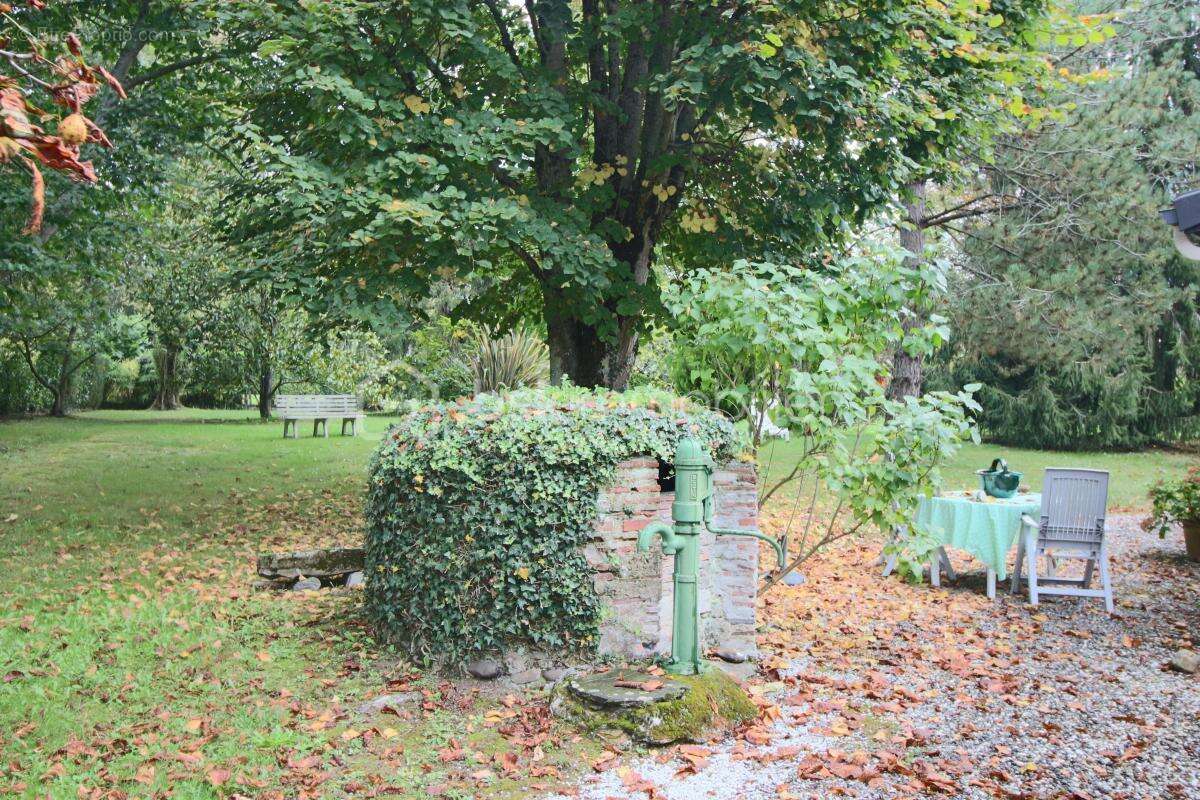 Maison à SERRES-CASTET