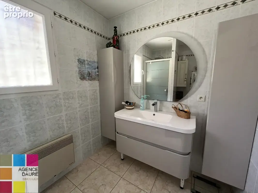 Maison de plain-pied avec piscine sur 506 m² de terrain - photo 8