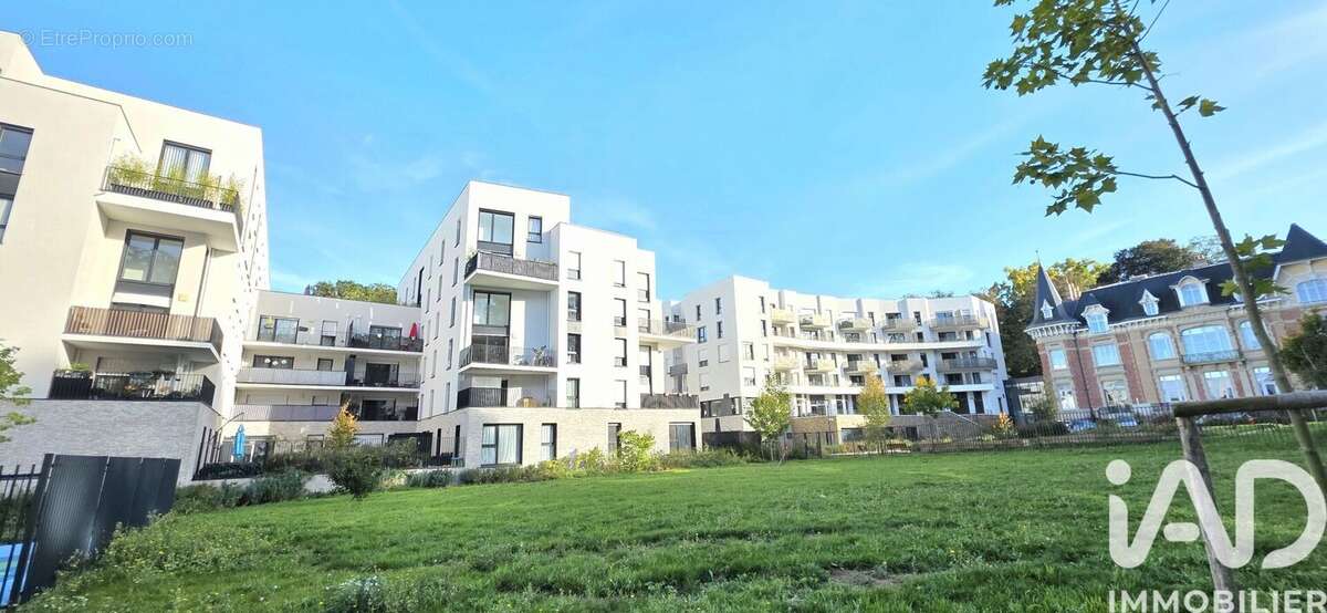 Photo 8 - Appartement à POISSY