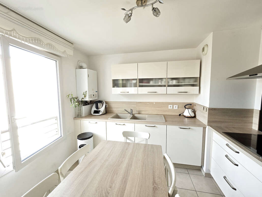 Appartement à SAINT-FONS