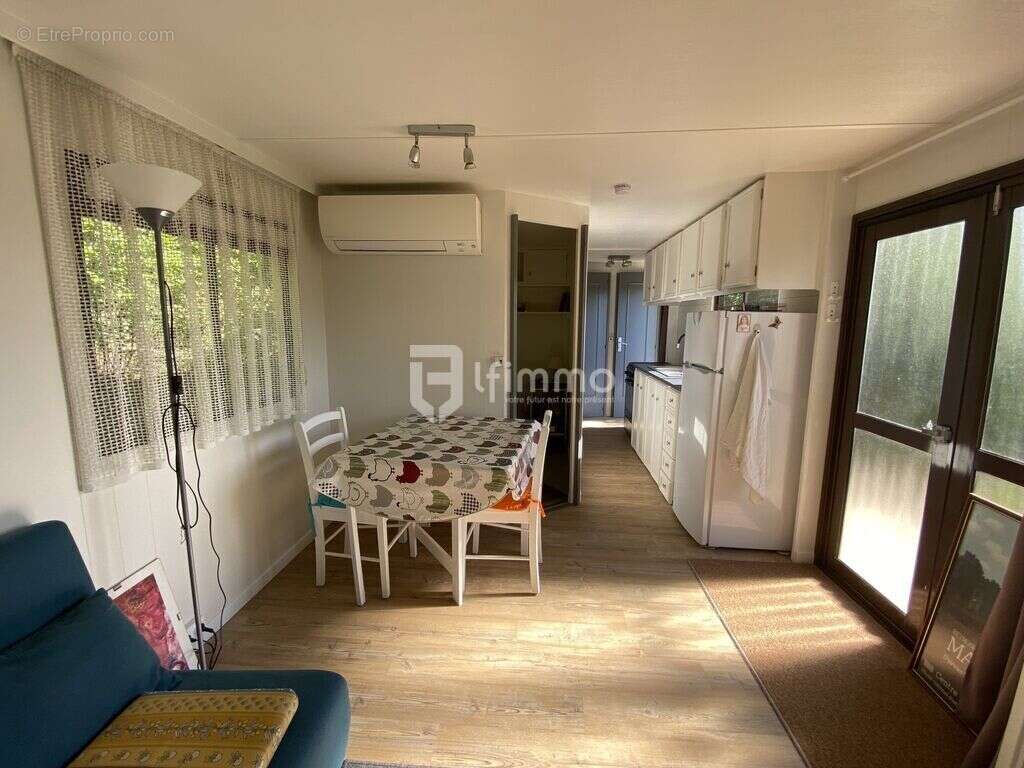 Maison à LE MUY