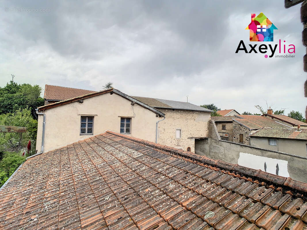 Appartement à RENAISON