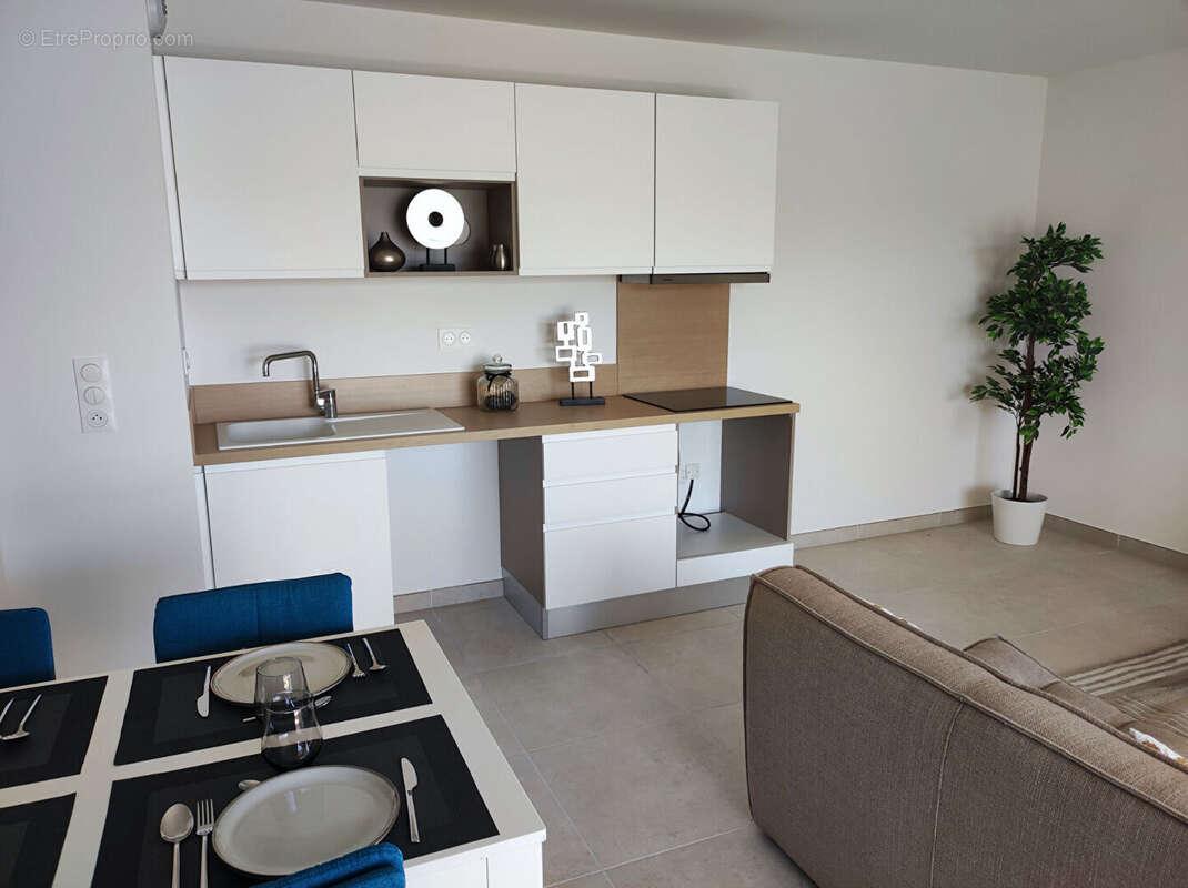 Appartement à SAUVIAN