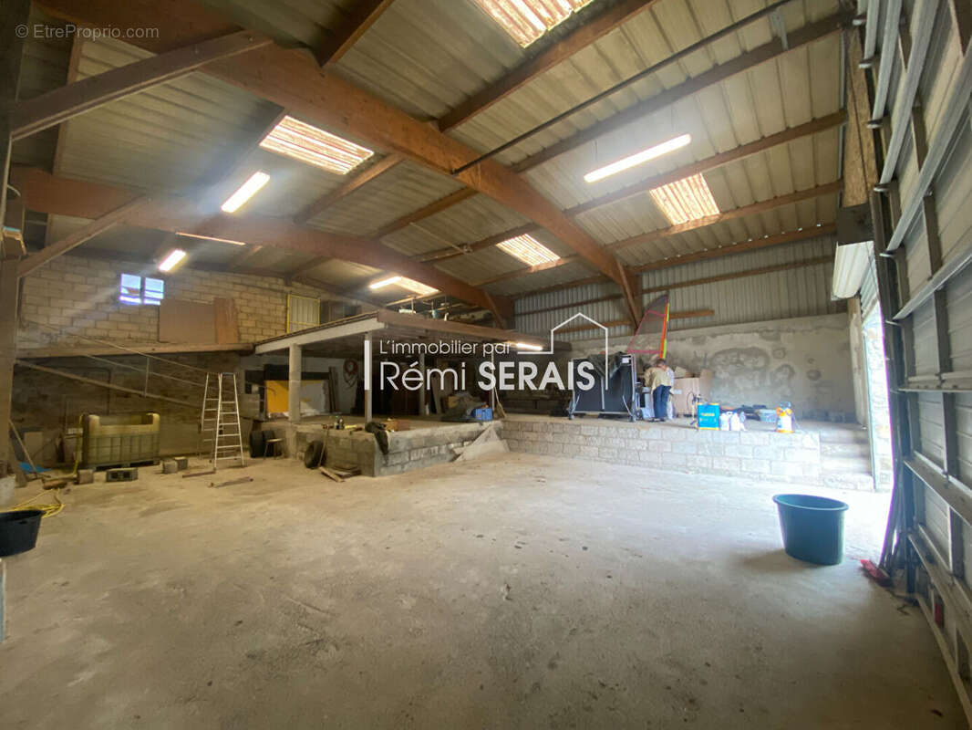 Maison à SAINT-ROCH-SUR-EGRENNE