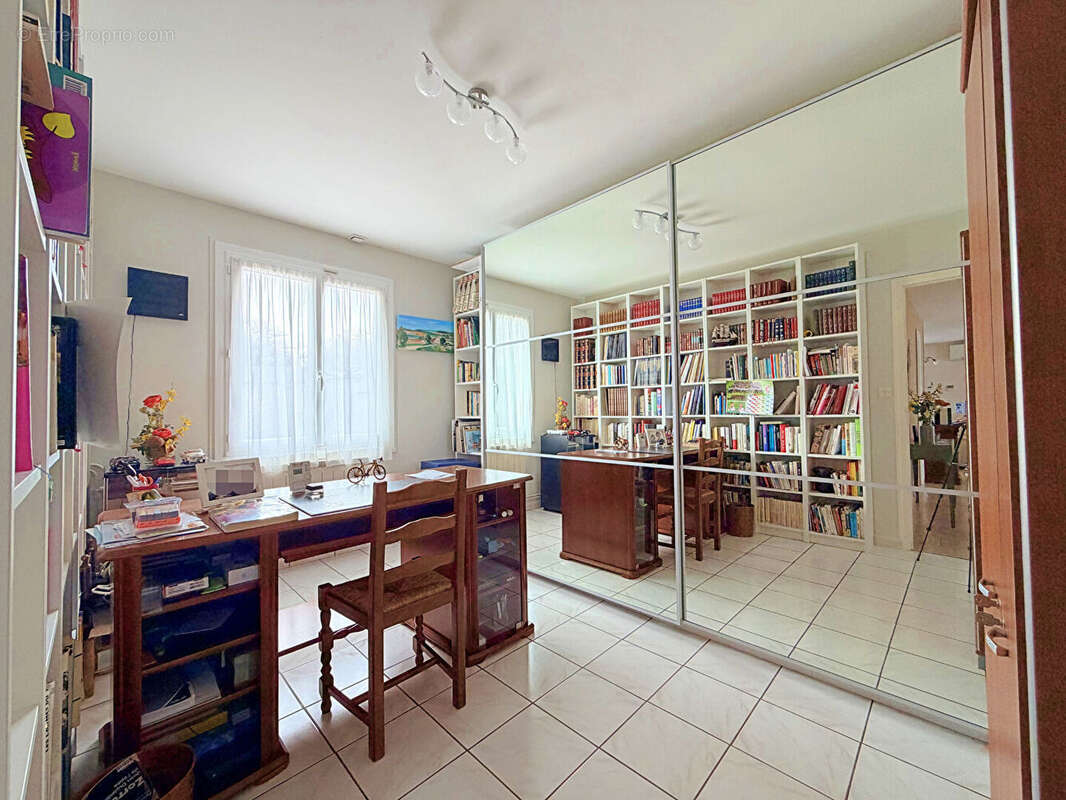 Maison à LA COURONNE