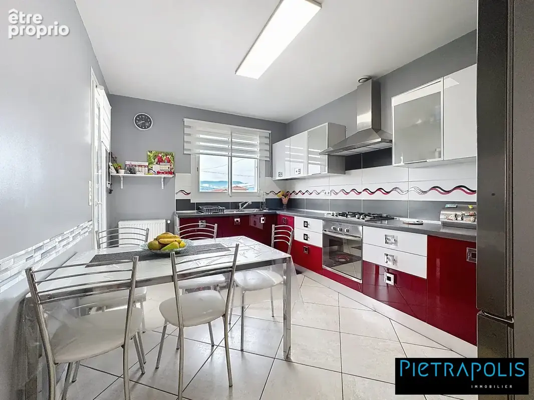 Maison 5 pièces 110 m² à vendre à Genilac (42800) - photo 5