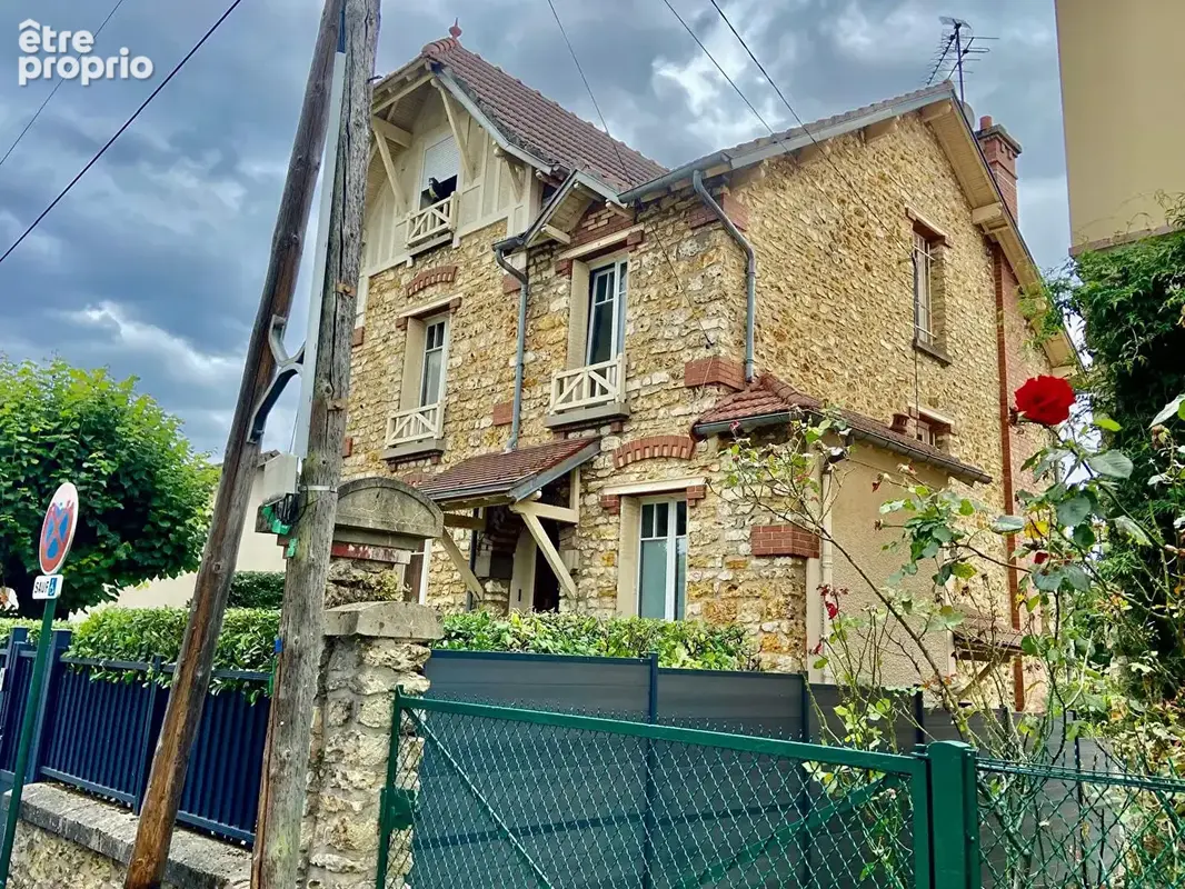 Saint Leu La Foret, meulière 145m2 sur 526m2 de terrain. - photo 2