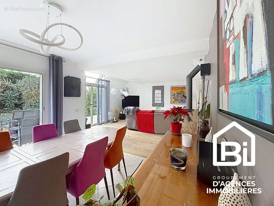COLOMBY ANGUERNY - Maison de 8 pièces sur terrain de plus de 1 300 m2 - photo 7