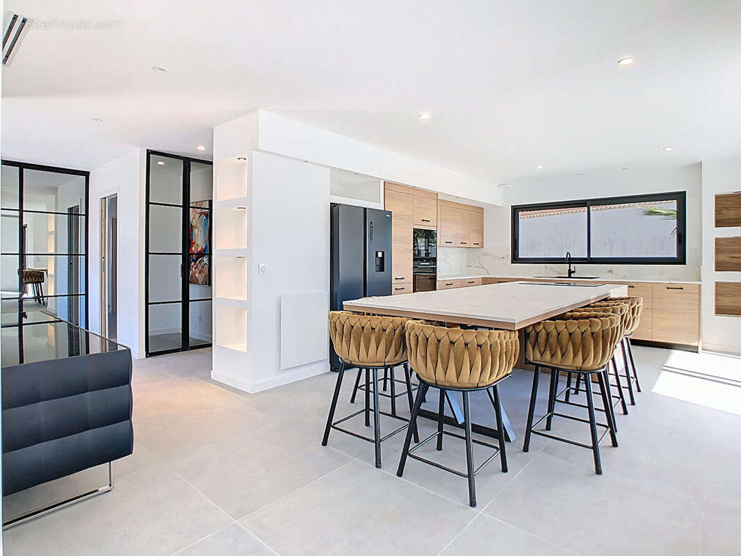 Maison à BUZET-SUR-TARN