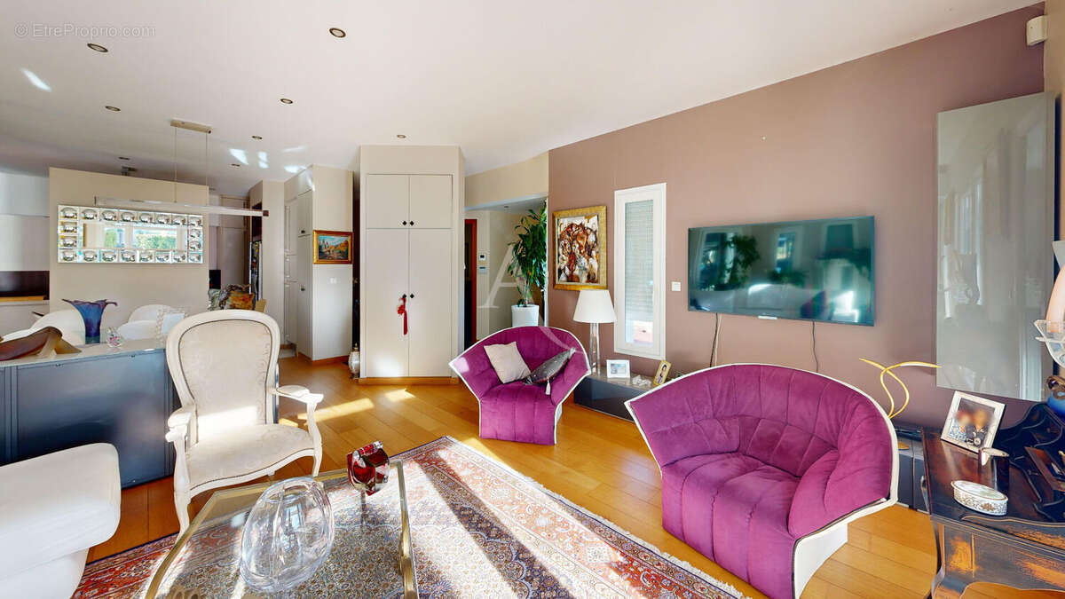 Maison à VILLEMOUSTAUSSOU