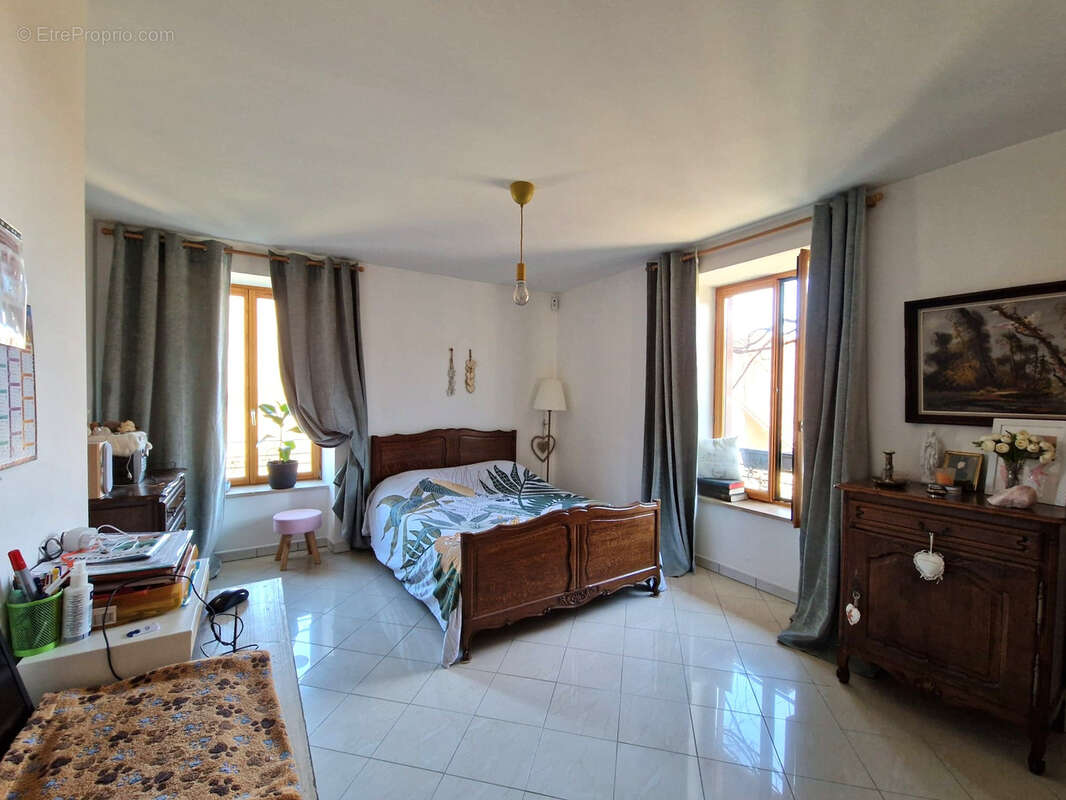 Appartement à DUNG