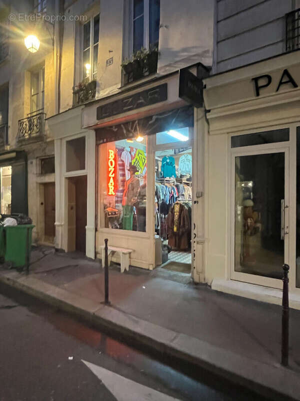 Commerce à PARIS-3E