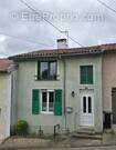 Photo 1 - Maison à LES MONTHAIRONS