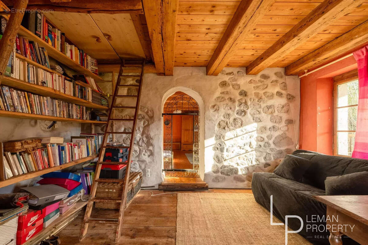 Maison à LESCHERAINES