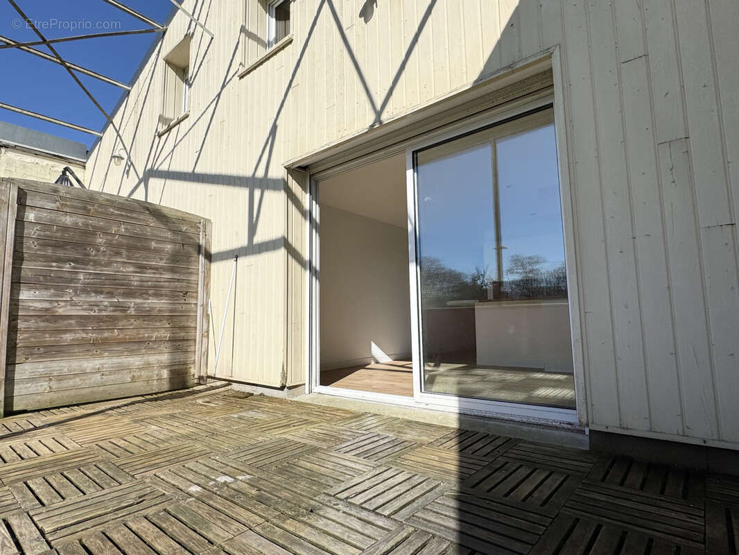 Appartement à LE RHEU