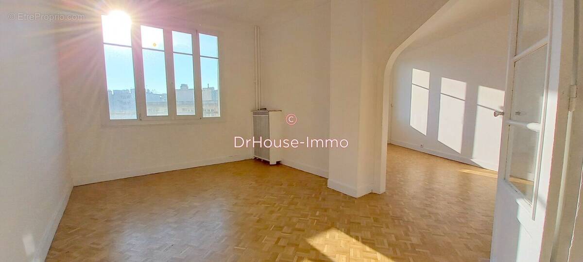 Appartement à PARIS-19E