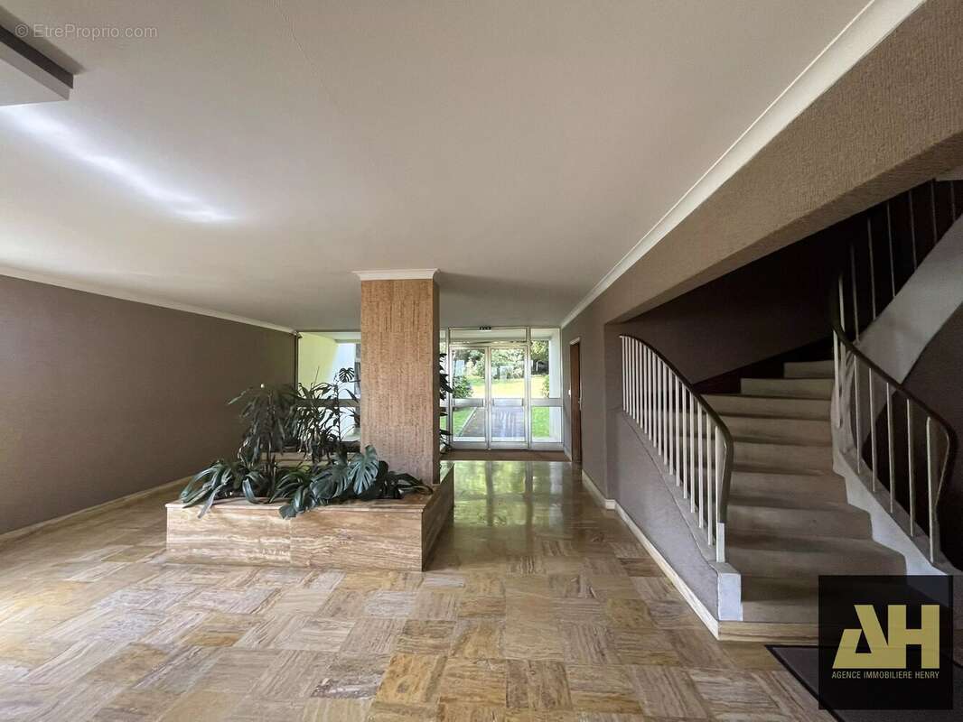 Exclusivité - kerbonne - vue mer - terrasse - garage - photo 14