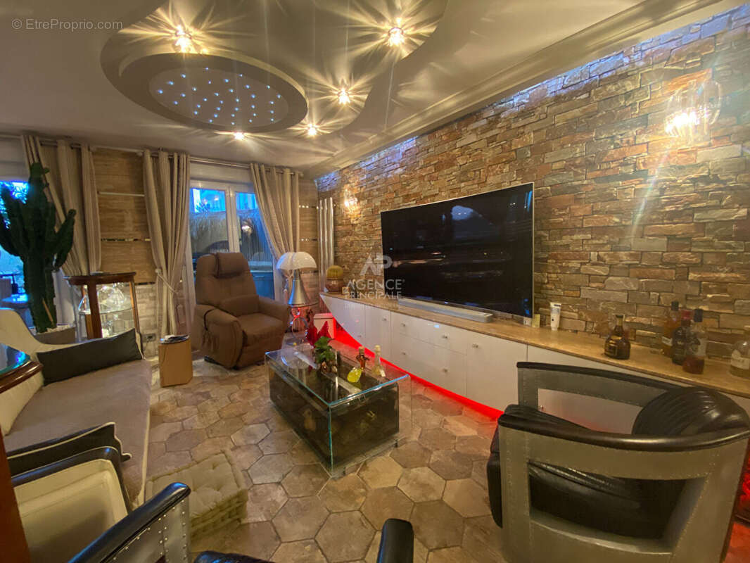 Appartement à SAINT-OUEN-L'AUMONE